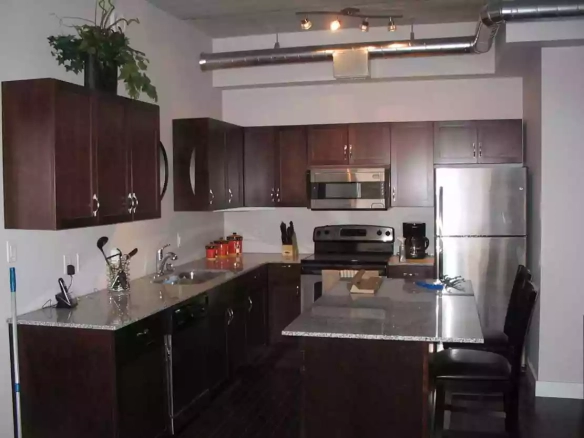 BPR Lofts - spacious and functional kitchen